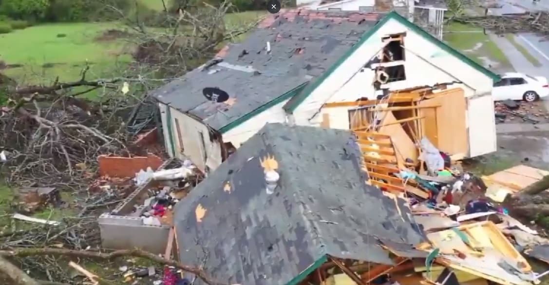 Image d'illustration pour Tornades meurtrières en Alabama dimanche