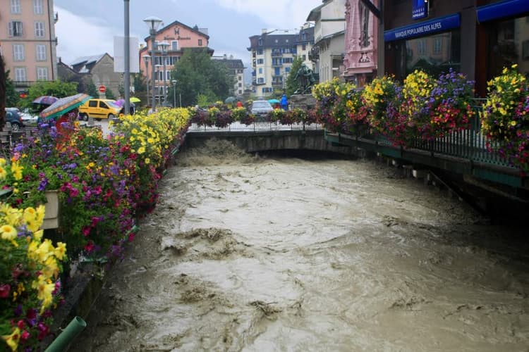 Image d'illustration pour Vent et fortes pluies entre Alpes du Nord, Jura, Vosges et Suisse
