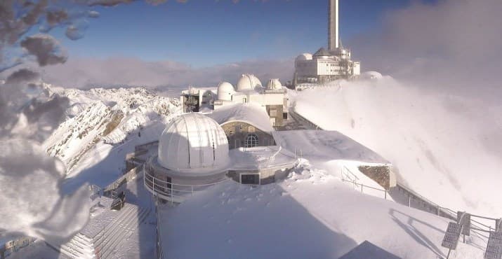 Image d'illustration pour Première avalanche mortelle de la saison au Pic du Midi dans les Pyrénées