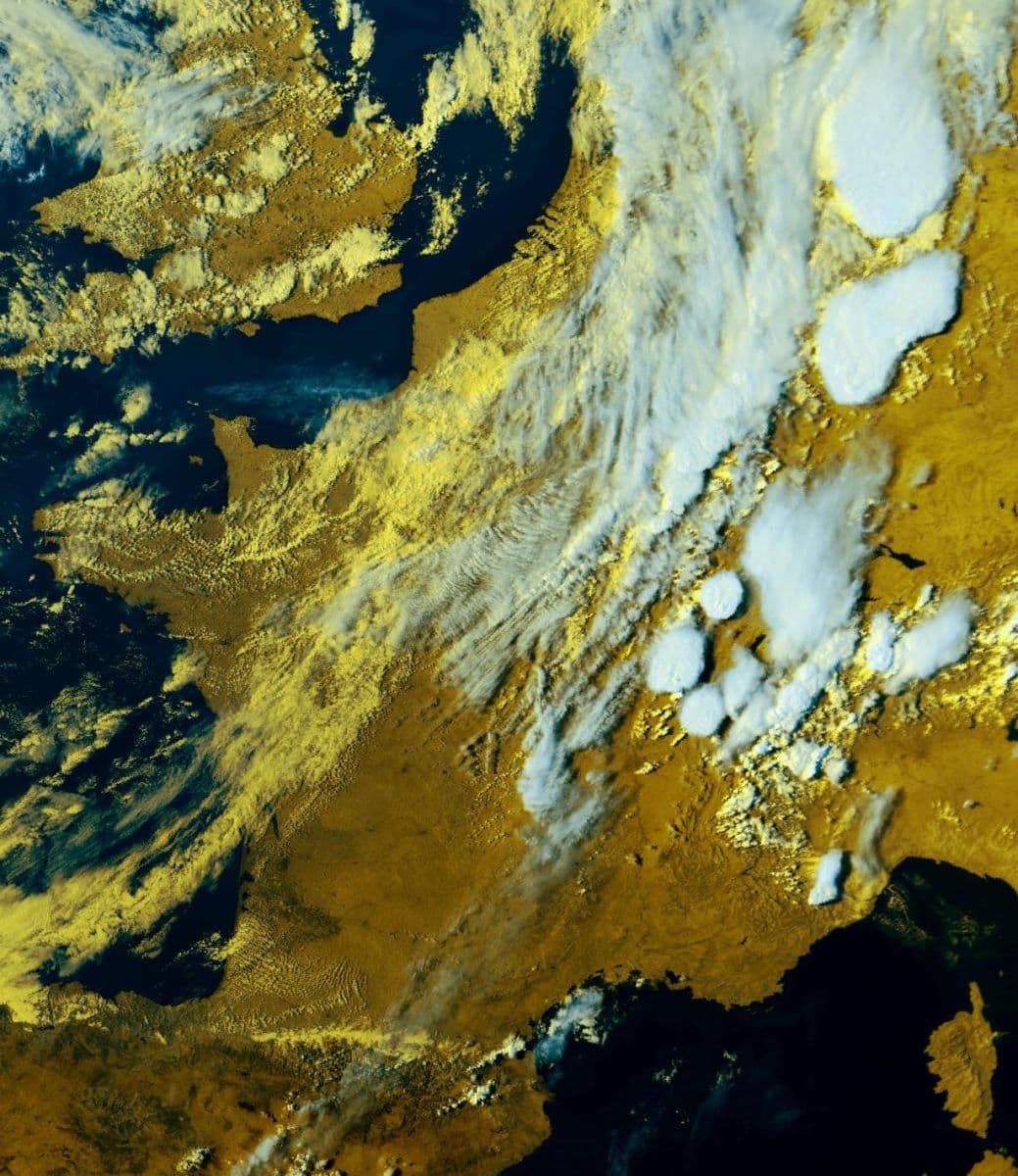Image d'illustration pour Grêle, vent et foudre : violents orages après la canicule sur l'Est