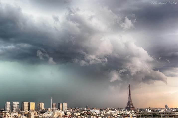 Image d'illustration pour Chaleur à l'Est attisant de violents orages