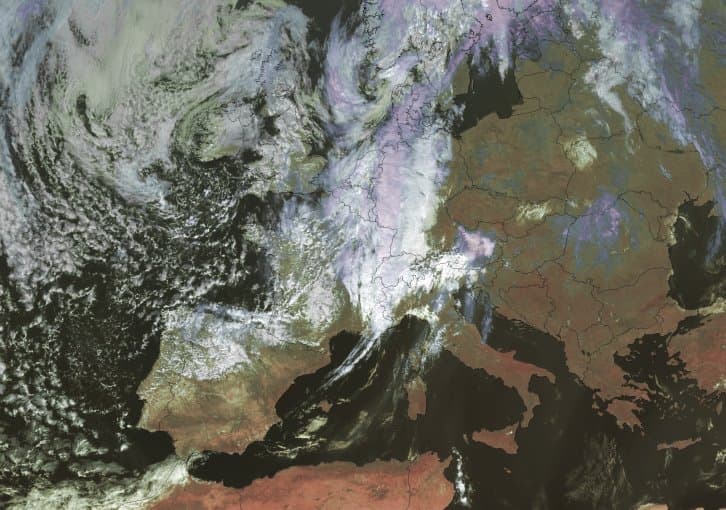 Image d'illustration pour Très forte chaleur en Corse - Forts contrastes en Europe