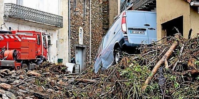Image d'illustration pour Orages stationnaires, crues et inondations sur l'Hérault et le Gard (4 morts)