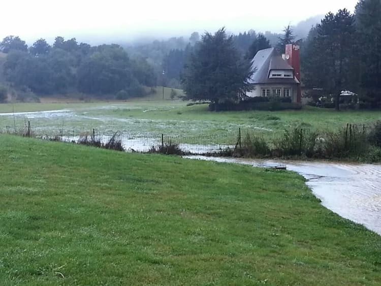 Image d'illustration pour Orages stationnaires, crues et inondations sur l'Aveyron (1 mort)