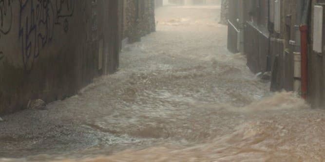Image d'illustration pour Orages stationnaires, crues et inondations sur l'Hérault et le Gard (4 morts)