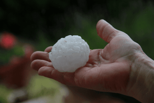 Image d'illustration pour Orage de grêle violent sur Loiret, Yonne et Aube - énormes grêlons