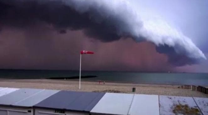 Image d'illustration pour Un orage impressionnant en Belgique (Knokke - Le Zoute)