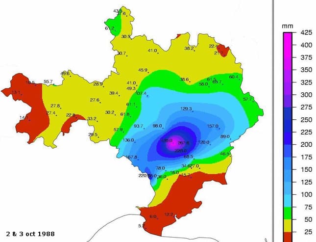 Image d'illustration pour Orage catastrophique à Nîmes le 3 octobre 1988