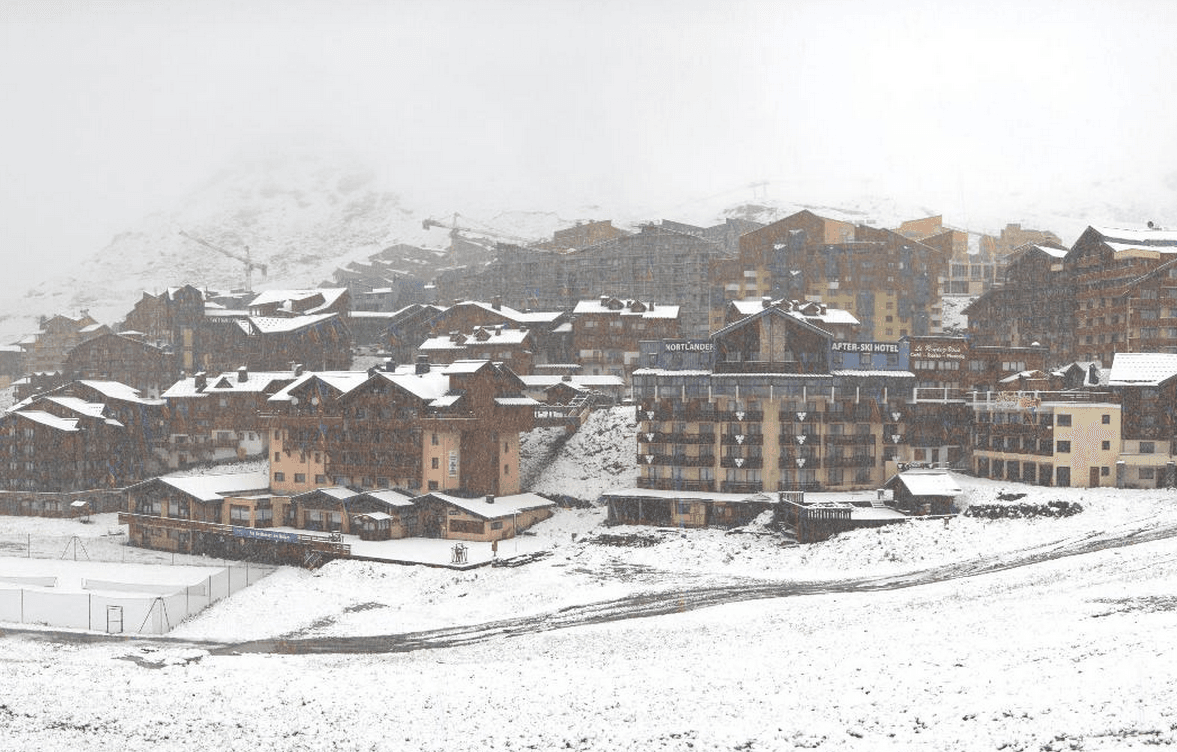 Image d'illustration pour Neige dans les Alpes : blanc jusque vers 1800 m sur les Savoie