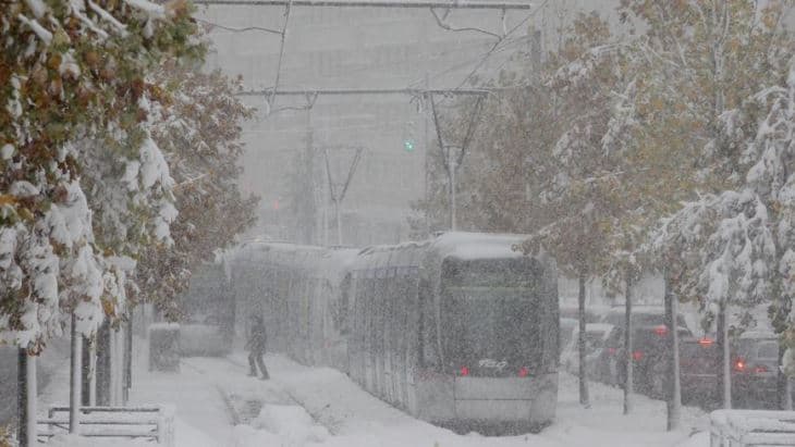 Image d'illustration pour Neige exceptionnelle à Grenoble le 28 octobre 2012