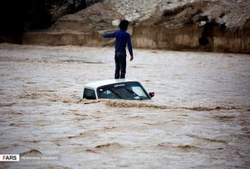 Image d'illustration pour Neige, inondations et tempête de sable en Iran