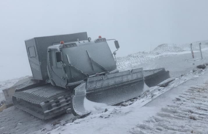 Image d'illustration pour Neige sur les Alpes au coeur d'un été doux et sec