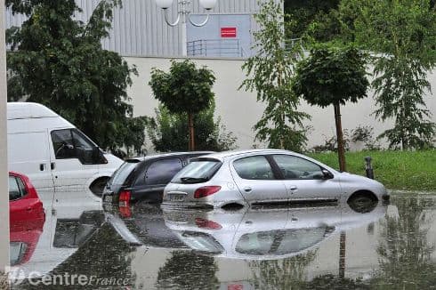Image d'illustration pour Orage fort en Auvergne et Bourgogne - inondations à Clermont Ferrand