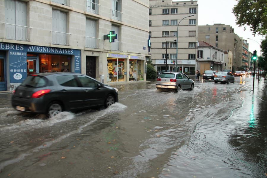 Image d'illustration pour Orages : inondations en Avignon - probable tornade à Plan de Campagne