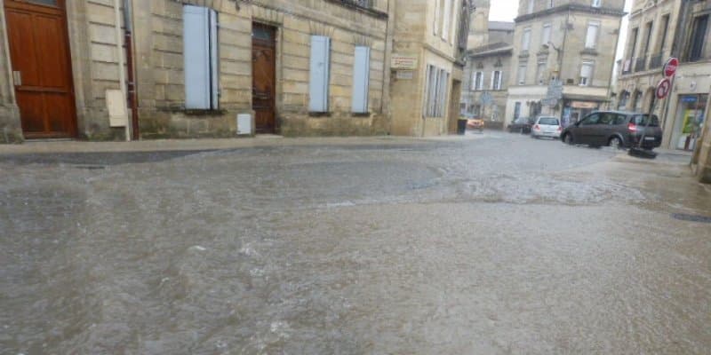 Image d'illustration pour Chaleur et nombreux orages sur la France : foudre, grêle et fortes averses
