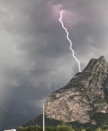 Image d'illustration pour De violents orages dans un contexte très dynamique