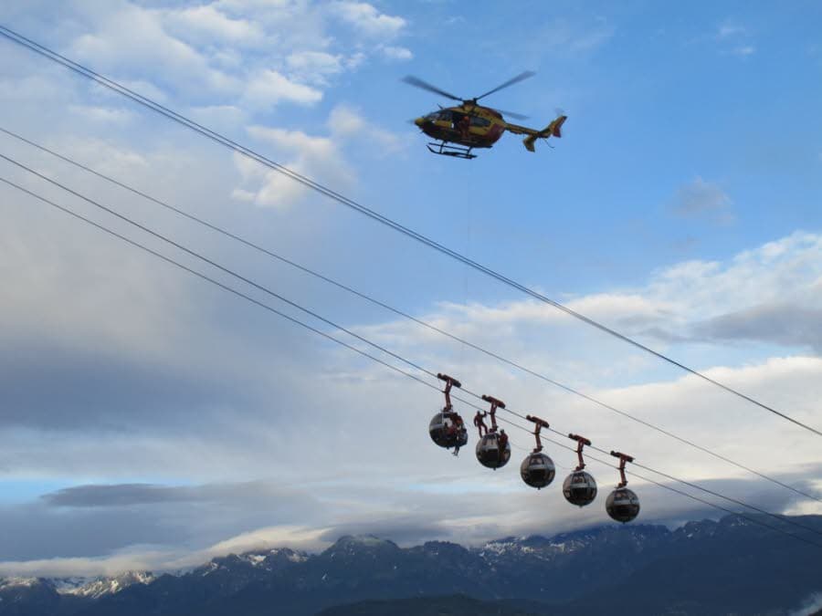 Image d'illustration pour Orage : déraillement d'un téléphérique à Grenoble sous des rafales de vent