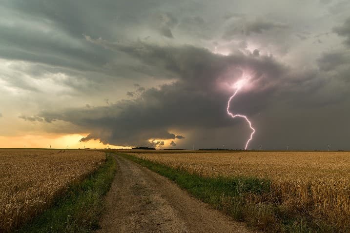 Image d'illustration pour La chaleur attise de violents orages