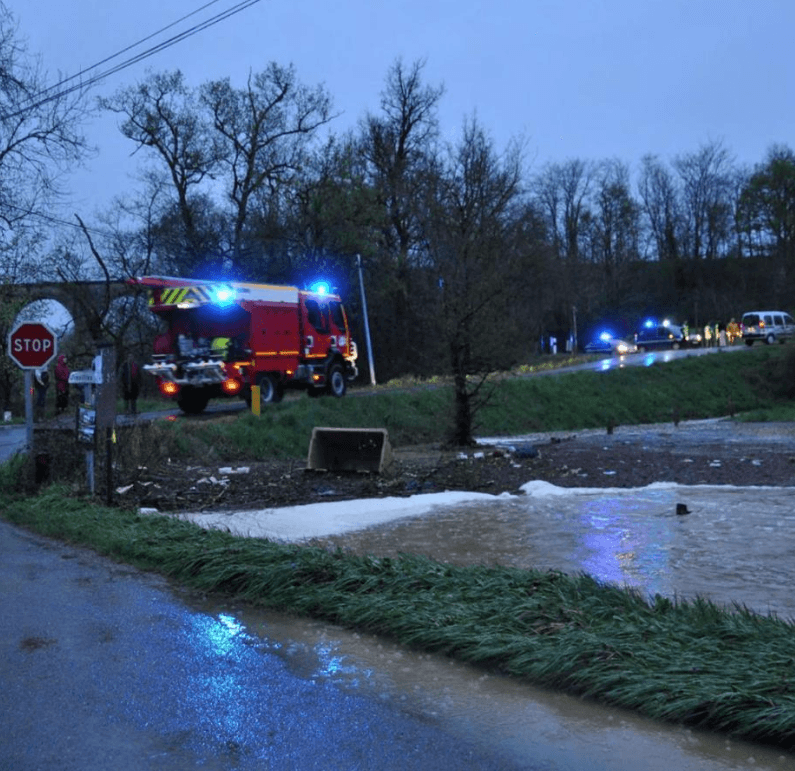 Image d'illustration pour Grêle, foudre et forte pluie : bilan des orages du 16 au 19 avril