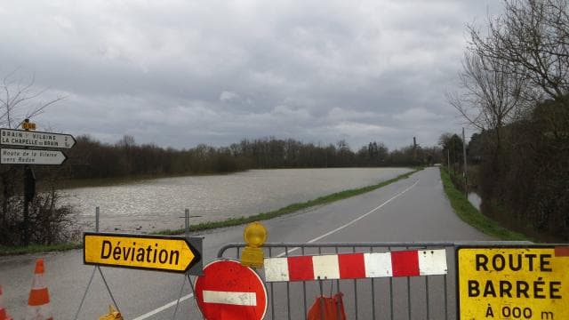 Image d'illustration pour Orage fort sur le Nord-Ouest : rues inondées, supermarché effondré, foudre
