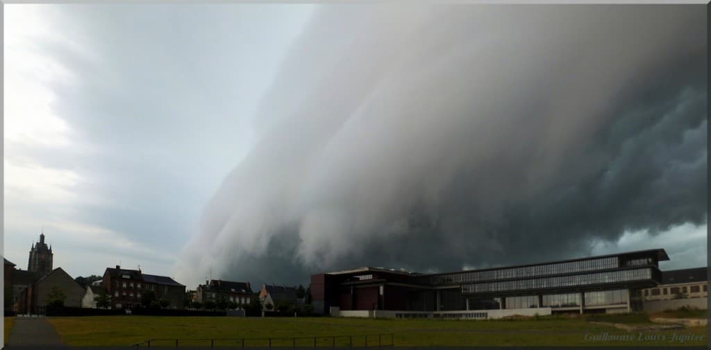 Image d'illustration pour Orages violents : Loire Atlantique à Champagne Ardenne