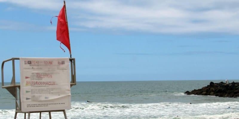 Image d'illustration pour Mauvais temps : drapeau rouge - baignade interdite - plage fermée