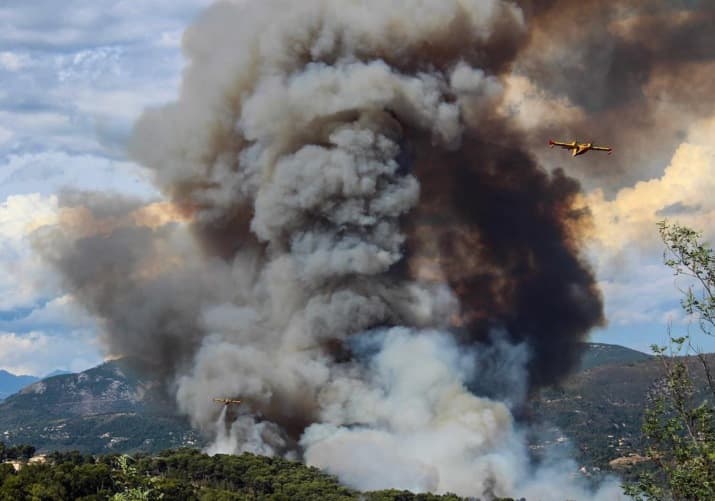 Image d'illustration pour Sécheresse, vent et incendie sur le bassin méditerranéen