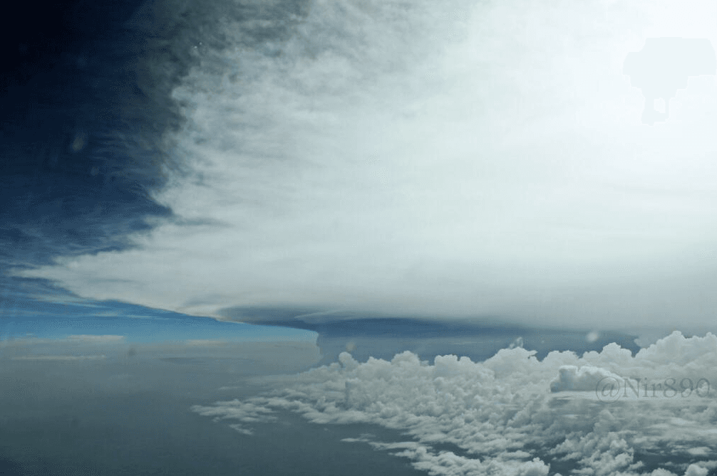 Image d'illustration pour Orages : supercellules vues du ciel vers le Centre et l'Ile de France