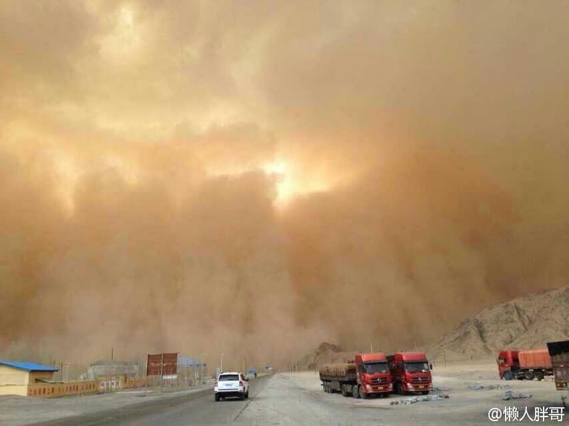 Image d'illustration pour Tempête et vent de sable au Moyen Orient, en Chine et... en Hautes Alpes ?