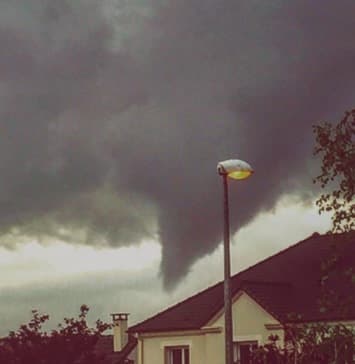 Image d'illustration pour Tuba, trombe, tornade et mini-tornade : quelles différences ? 