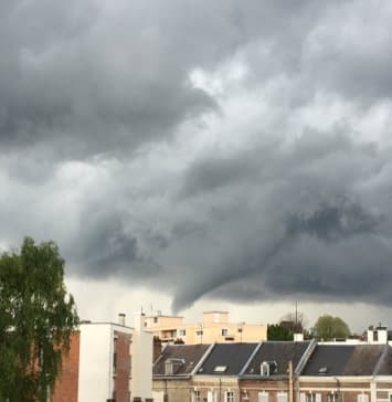 Image d'illustration pour Tuba, trombe, tornade et mini-tornade : quelles différences ? 