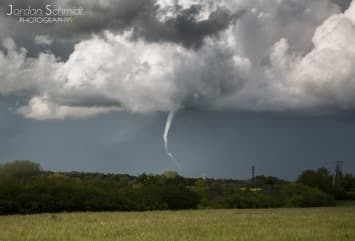 Image d'illustration pour Tuba, trombe, tornade et mini-tornade : quelles différences ? 