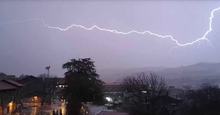 Image d'illustration pour Tempête en montagne et orages : un 6 mars agité